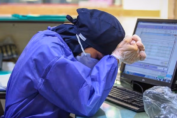 یک پرستار در بیمارستان پنج آذر گرگان در شیفت کاری به زندگیاش پایان داد