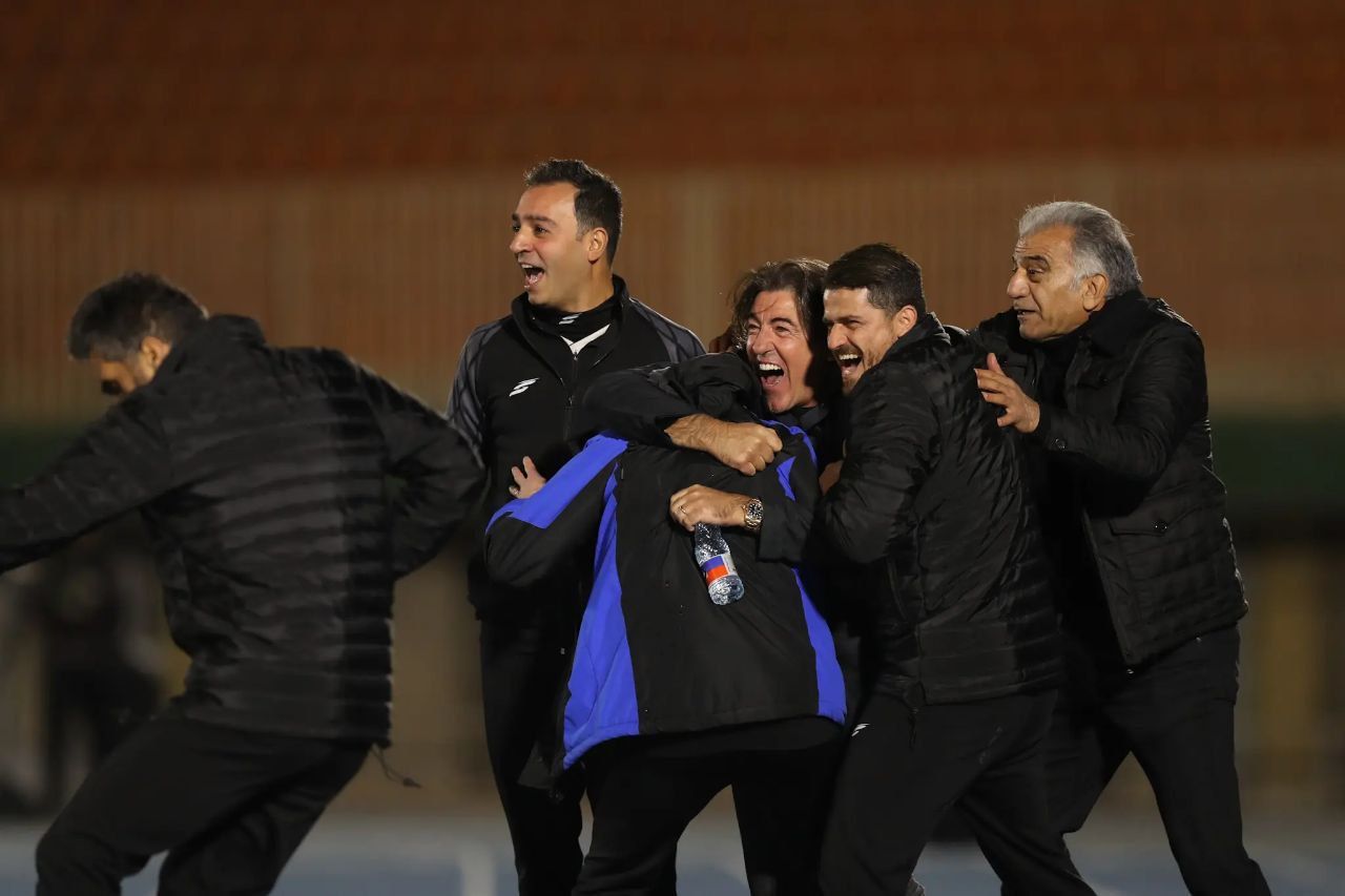 یک عکس و هزار درد؛ آقای وریا غفوری و بیژن طاهری، شما مردود شدید، نه گل دقیقه ۷۲! 