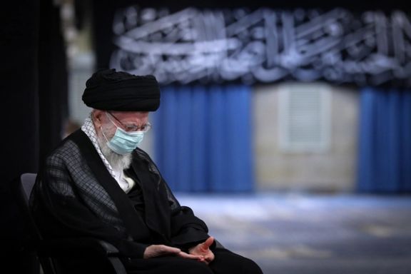تجمعهای بزرگ در شرایط شیوع کرونا؛ خامنهای باز هم در تنهایی عزاداری کرد