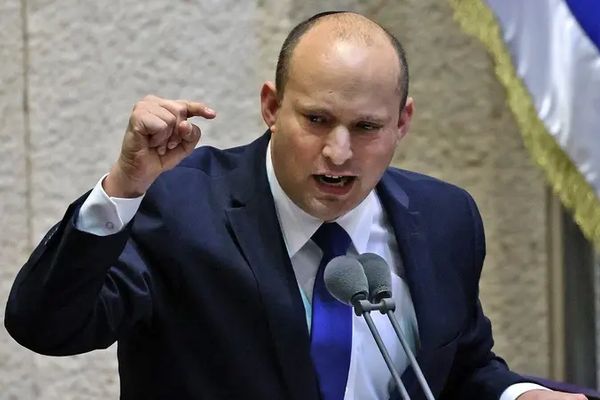 رئيس وزراء إسرائيل السابق: الاتفاق الوحيد المقبول مع إيران هو تفكيك برنامجها النووي نهائيا