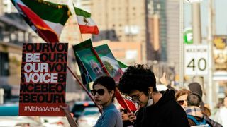 نقش پررنگ ایرانیان در انتخابات کانادا؛ از مشارکت سیاسی تا پیگیری خواستههای جامعه ایرانی