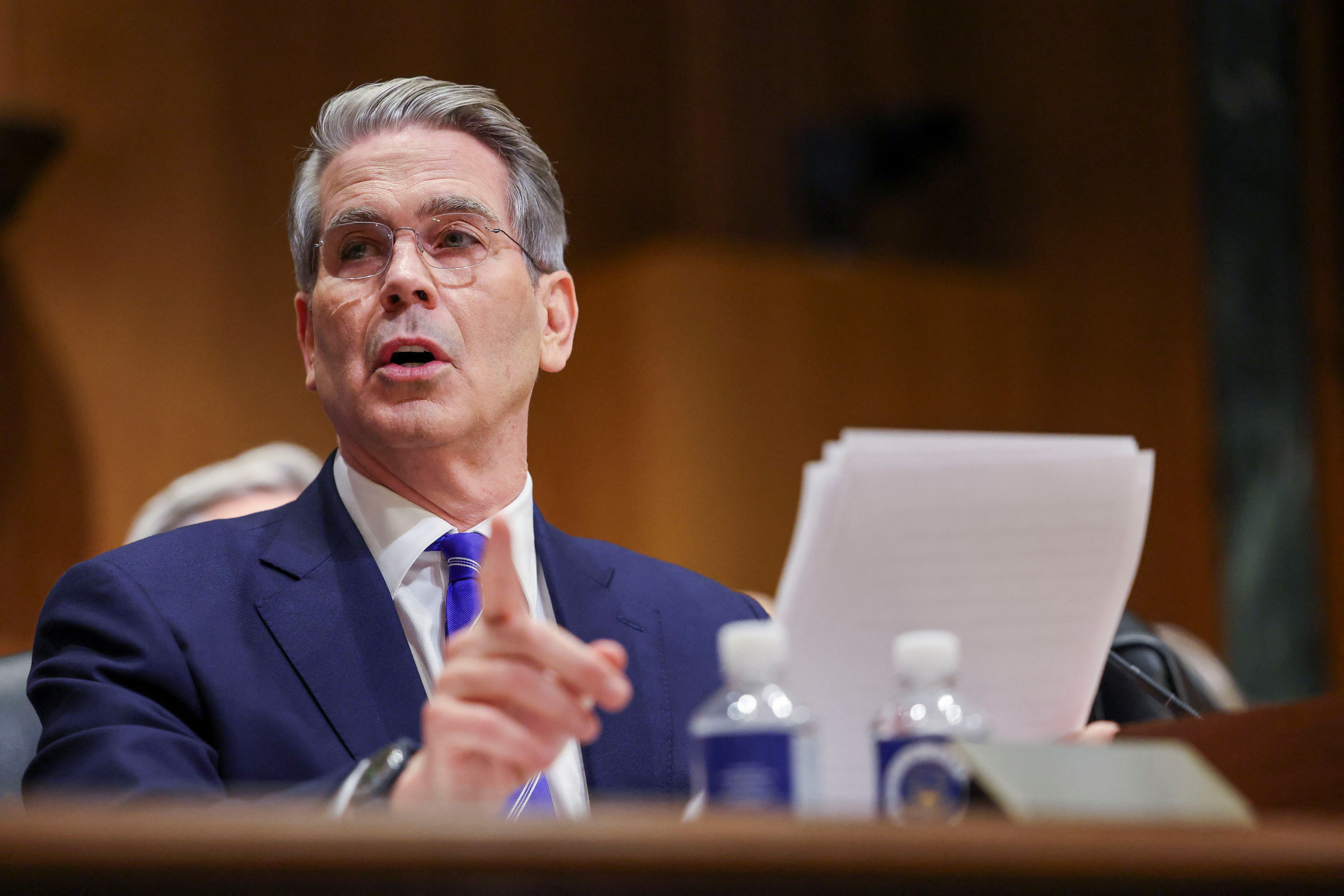 وزیر خزانه‌داری آمریکا: با پایان جنگ ایران انتظار می‌رود قیمت‌ها در بازار کاهش یابد