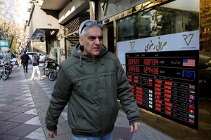 Iran foreign minister says enemies seek to fuel unrest through economic pressure