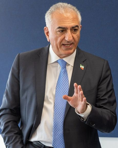 رضا بهلوي : إيران على أعتاب تحول عميق والمواطنون يريدون استعادة بلادهم