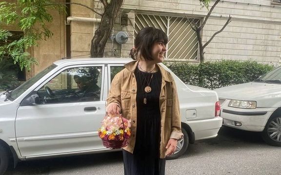 حکم حبس دینا قالیباف، راوی خشونت علیه زنان در مترو تهران تایید شد