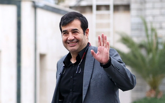 توصیه وزیر ورزش به دخالت پلیس برای کنترل شعارهای «ناهنجار» در استادیومها