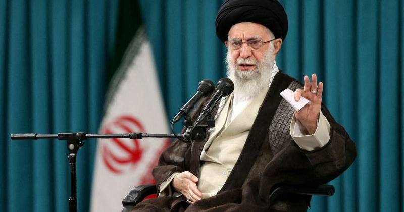 Khamenei warns Muslim states against aiding Israel, blocking Gaza aid