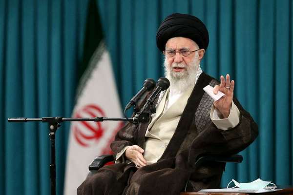 واکنش دیکتاتور منزوی تهران به خیزش ملی: ترامپ سقوط میکند