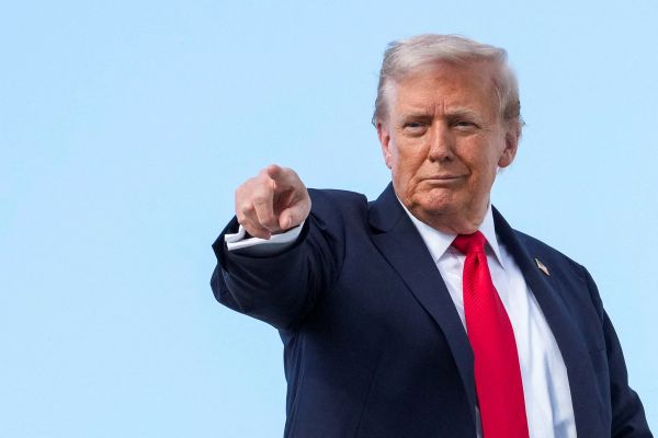 ترامپ از حمله مرگبار به کشتی وابسته به یک «سازمان تروریستی» مظنون به قاچاق خبر داد
