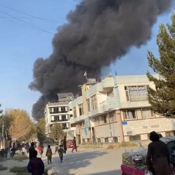 منابع محلی گفتند هدف حملات هوایی چهارنشبه پاکستان به کابل، برج «لولو» محل اقامت اعضای طالبان بوده است.