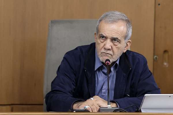 پزشکیان: شکی نیست که بنزین را باید گران کرد