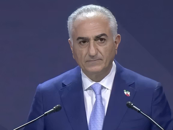 پیام شاهزاده رضا پهلوی به نیروهای نظامی و امنیتی: راهتان را جدا کنید و به مردم بپیوندید