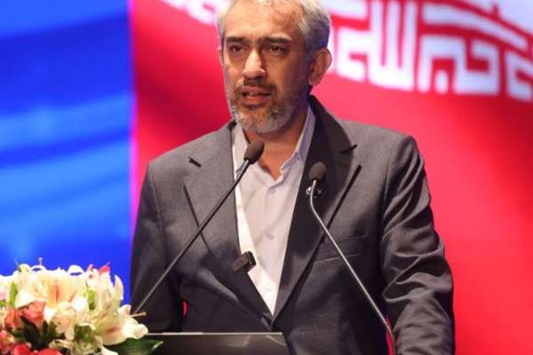 مدنیزاده، وزیر اقتصاد: وسط جنگ انتظار دارید تورم و دلار بالا نرود؟