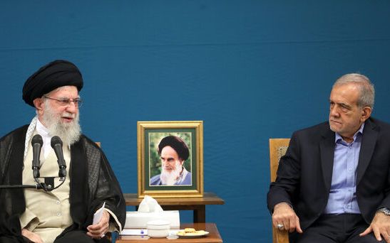 مسعود پزشکیان: درباره راه بیرون آمدن از این فشارها با خامنهای صحبت کردیم