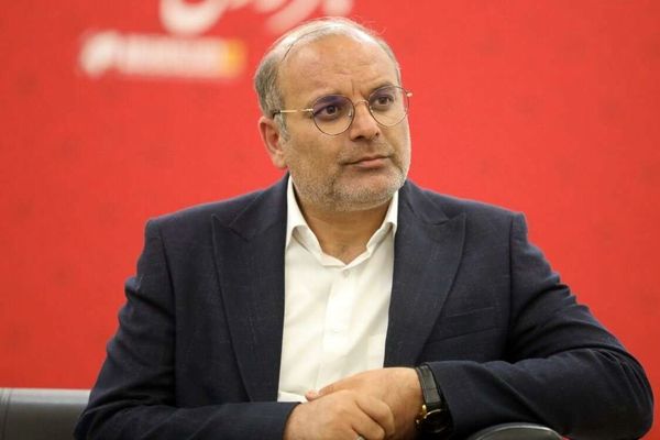 برلماني إيراني: نعيش اليوم في حالة حرب