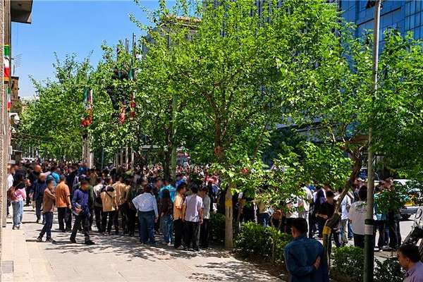تجمع دانشآموزان علیه تبعیض آموزشی با مداخله نیروهای امنیتی متفرق شد