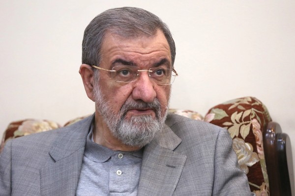 المستشار العسكري للمرشد الإيراني: ردنا على استهداف بنيتنا التحتية سيكون تصاعديًا وشديدًا
