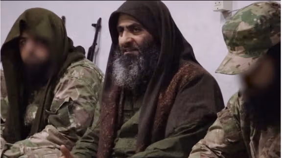 عبدالرحمن فتاحی؛ از پیشنمازی در مهاباد تا حضور در حلقه نزدیکان جولانی در سوریه