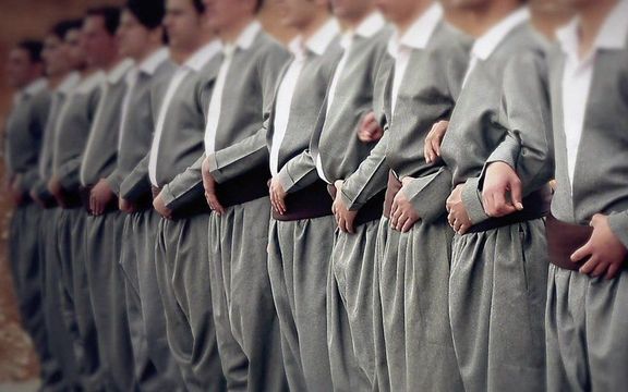 سازمان حقوقبشری هانا: ماموران به خاطر لباس کُردی به دانشآموزان بوکانی توهین کردند