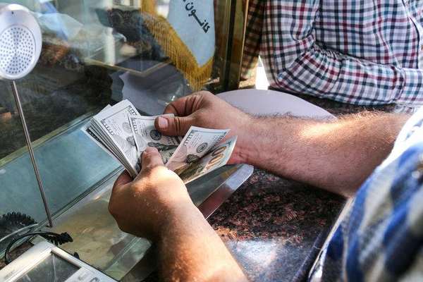 دلار آمریکا به ۱۲۶ هزار تومان رسید؛ سکه از ۱۳۲ میلیون فراتر رفت