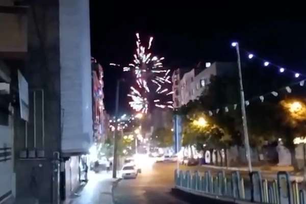 بعد نشر فيديوهات لفرح الإيرانيين بموت رئيسي.. السلطات الإيرانية تهدد الصحافيين والنشطاء