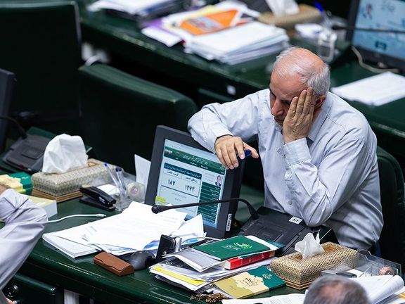 تزايد القلق بشأن مستقبل نظام الحكم في إيران مع هيمنة المتطرفين على الانتخابات البرلمانية