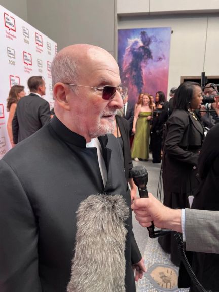 Indian-born British writer Salman Rushdie during the PEN America gala in New York on May 18, 2023
