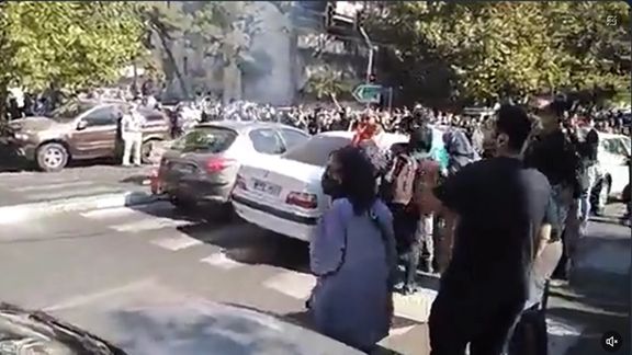Medical doctors protesting in Tehran on October 26, 2022