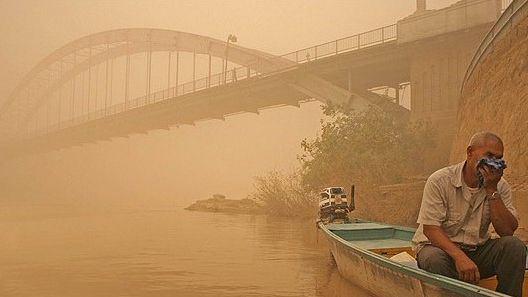 وضعیت قرمز آلودگی هوا در خوزستان؛ انتقاد نماینده اهواز از تبعیض در تعطیلی شهرها