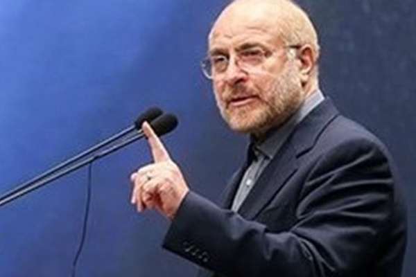 رئيس البرلمان الإيراني يدافع عن بيع ممتلكات الدولة.. وخبراء: لسد عجز الموازنة
