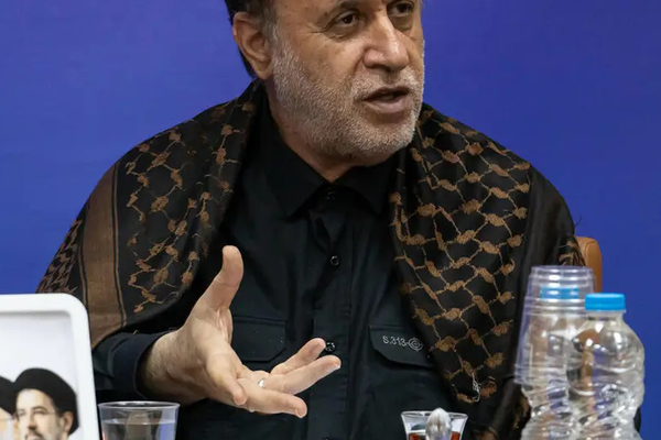 نائب رئيس البرلمان الإيراني: يجب أن نستهدف القواعد الأميركية في المنطقة فعليًا