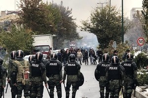 چرا با گذشت شش سال هنوز نمیدانیم جمهوری اسلامی در اعتراضات آبان خونین ۹۸ چند نفر را کشت؟