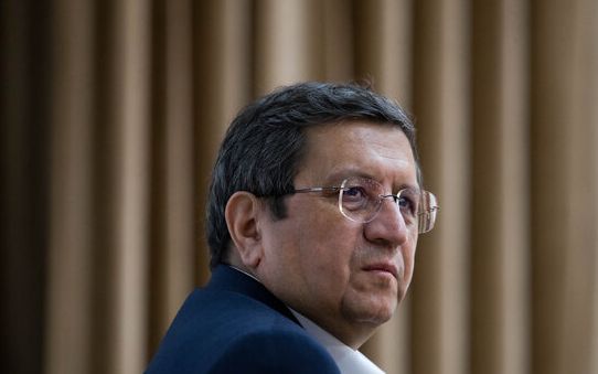 دستور همتی برای پیگیری وامهای میلیاردی اعضای هیات مدیره سازمان بورس