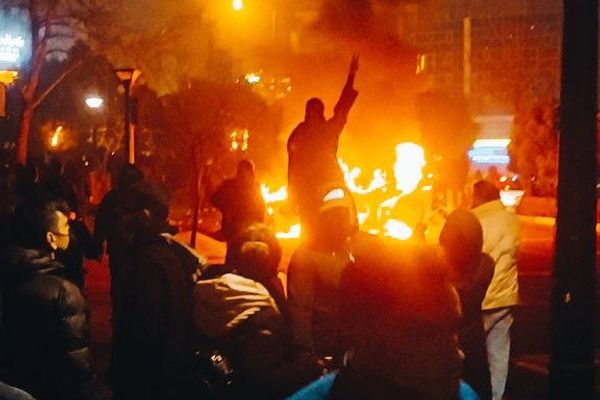 رییس کمیسیون امنیت ملی مجلس کشتار مردم مقابل مقرهای بسیج و نیروی انتظامی را تایید کرد