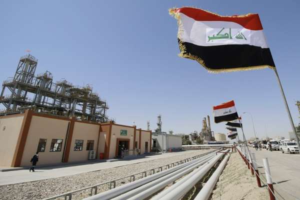 بغداد برای تاجر متهم به فروش نفت ایران به نام نفت عراق، حکم بازداشت صادر کرد
