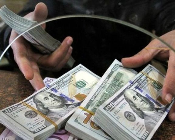 ادامه رکوردشکنی قیمت ارز و طلا در ایران؛ دلار ۴۰ هزار و ۵۰۰ تومان شد و سکه ۲۰ میلیون تومان