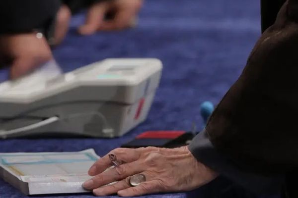 كيف تكون الانتخابات أداة لتسهيل سيطرة خامنئي على مؤسسات الدولة في إيران؟