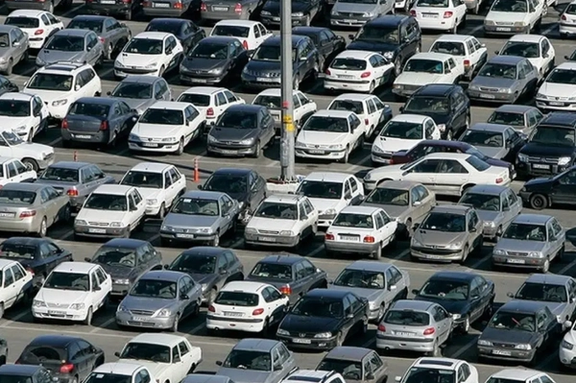 دبیر انجمن قطعهسازان: بدهی ایرانخودرو و سایپا به ۶۲۰ هزار میلیارد تومان رسیده است