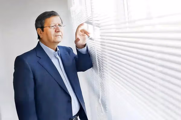 عبدالناصر همتی رییس کل بانک مرکزی شد