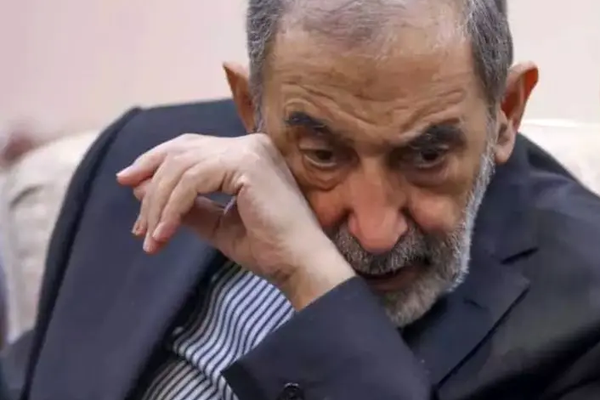 ولايتي: تفعيل "آلية الزناد" الأوروبية خطوة عدائية بلا أثر عملي ضد إيران