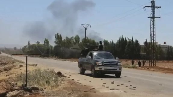 درگیریها در شهر دروزینشین سوریه منجر به کشته شدن ۱۰۰ نفر و اعلام حکومت نظامی شد