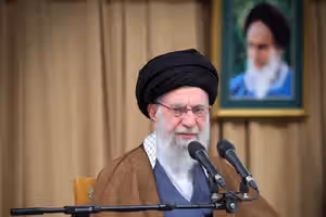 تکرار سناریوی سرکوب؛ خامنهای معترضان را «مزدور دشمن» خواند