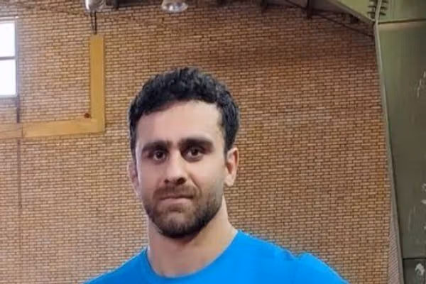 حسین یغمایی، کشتیگیر و بدنساز، به دست جمهوری اسلامی به قتل رسید