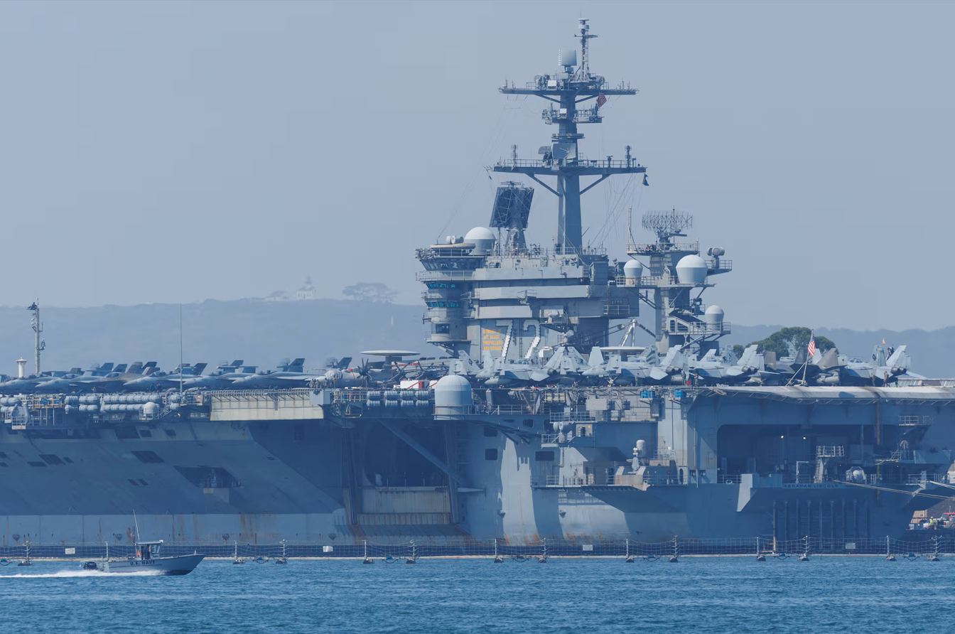 بی‌بی‌سی جهانی: دست‌کم ۱۰ ناو جنگی آمریکا از جمله آبراهام لینکلن در خاورمیانه هستند
