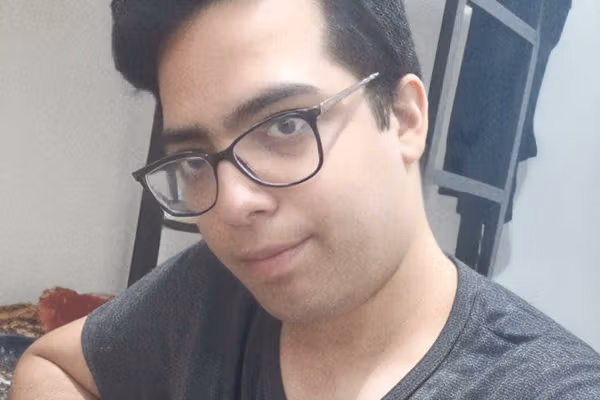 تشدید نگرانیها درباره احتمال اعدام عقیل کشاورز، دانشجوی زندانی، پس از آخرین ملاقات