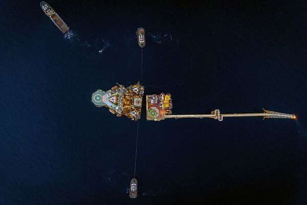 بعد تجميد استمر 6 سنوات.. إيران تسعى لإحياء استكشاف النفط والغاز البحري