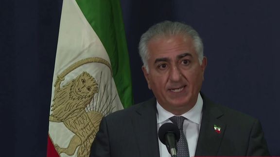 Iran's exiled Prince Reza Pahlavi speaking in Washington DC on Oct. 20, 2022