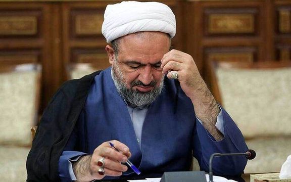 رسایی، نماینده تهران: باید سفرای بریتانیا، فرانسه و آلمان را اخراج کنیم