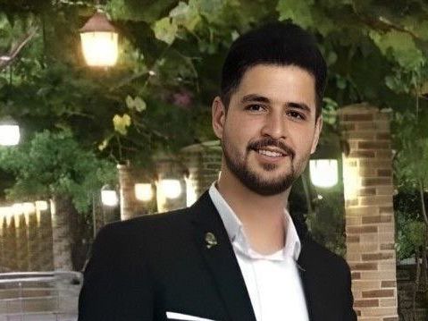 حسین رونقی، فعال سیاسی: اجرای حکم اعدام محمد قبادلو مصداق جنایت علنی است