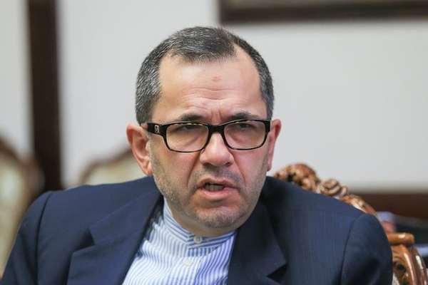 نائب وزير الخارجية الإيراني: إيران مستعدة لمحادثات دون تهديد أميركي